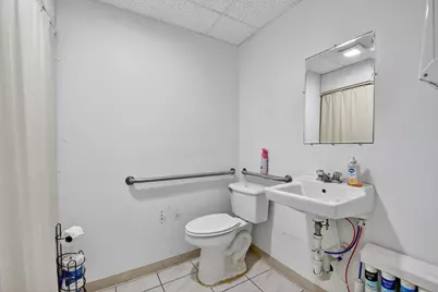 3865 10th Avenue N, Palm Springs, FL 33461 - Photo 23