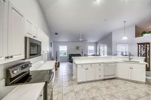 5681 Lago Del Sol Dr, Lake Worth, FL 33449 - Photo 17