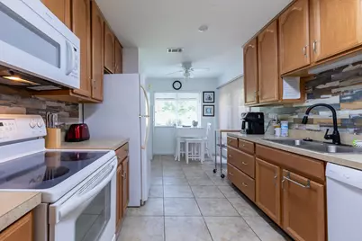 3303 SE Sandpiper Circle, Port Saint Lucie, FL 34952 - Photo 3