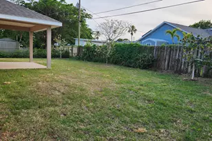 1094 SW Gatlin Blvd, Port Saint Lucie, FL 34953 - Photo 17