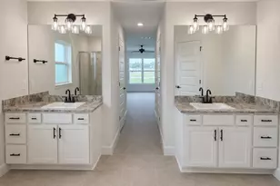 372 SW Feldman Ave, Port Saint Lucie, FL 34953 - Photo 7