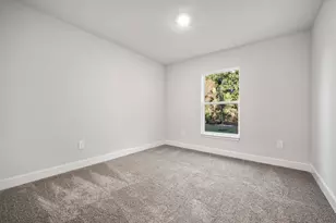 372 SW Feldman Ave, Port Saint Lucie, FL 34953 - Photo 17