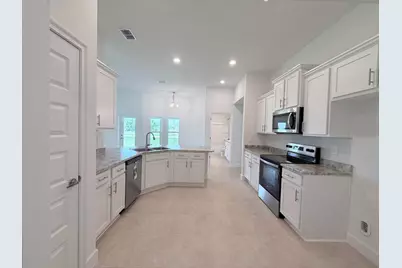 5801 NW Dana Circle, Port Saint Lucie, FL 34986 - Photo 9