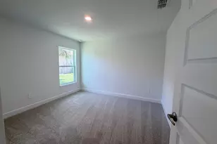5801 NW Dana Cir, Port Saint Lucie, FL 34986 - Photo 15