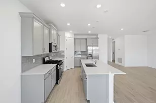 10716 NW Wilgrove Lane, Port Saint Lucie, FL 34987 - Photo 9