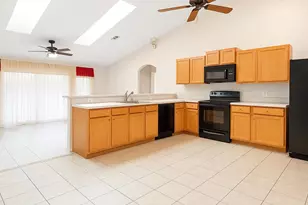 672 SW Kayak Ave, Port Saint Lucie, FL 34953 - Photo 5