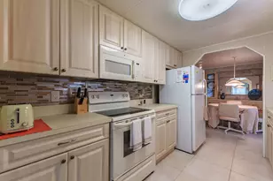 218 W Caribbean, Port Saint Lucie, FL 34952 - Photo 27