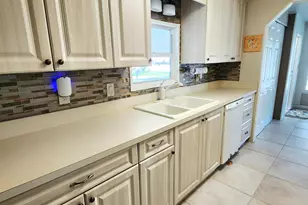 218 W Caribbean, Port Saint Lucie, FL 34952 - Photo 35