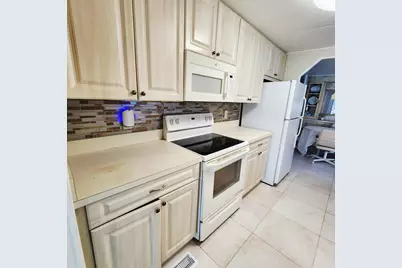 218 W Caribbean, Port Saint Lucie, FL 34952 - Photo 37