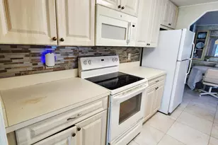 218 W Caribbean, Port Saint Lucie, FL 34952 - Photo 37