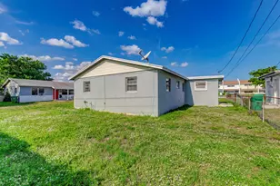 461 Silver Beach Rd, West Palm Beach, FL 33403 - Photo 31