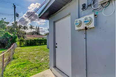 461 Silver Beach Road #1, West Palm Beach, FL 33403 - Photo 15