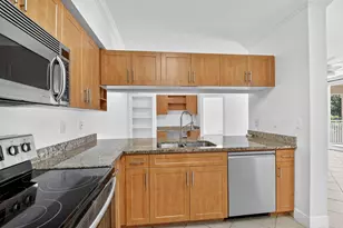 6511 Emerald Dunes Dr, West Palm Beach, FL 33411 - Photo 11