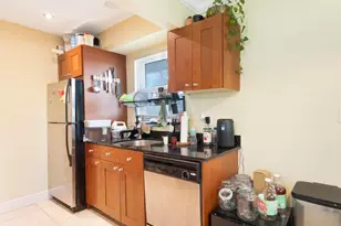 1680 NE 34th Ln, Oakland Park, FL 33334 - Photo 11