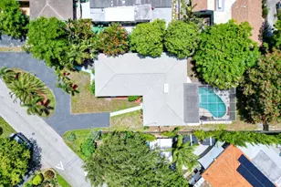 1680 NE 34th Ln, Oakland Park, FL 33334 - Photo 45