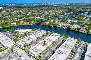 130 Cypress Club Dr, Pompano Beach, FL 33060 - Photo 29