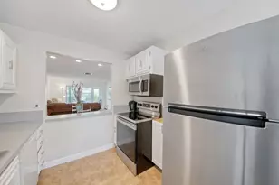 13670 Via Flora, Delray Beach, FL 33484 - Photo 7