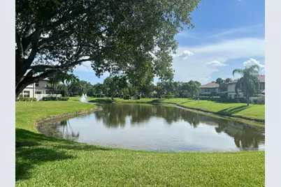 7 Amherst Court #Apt A, Royal Palm Beach, FL 33411 - Photo 5