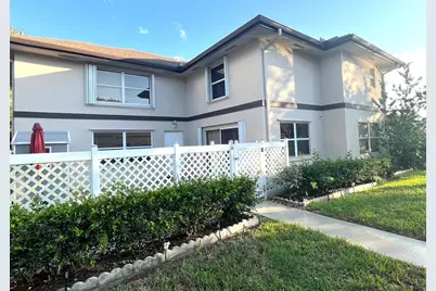 7 Amherst Court #Apt A, Royal Palm Beach, FL 33411 - Photo 3