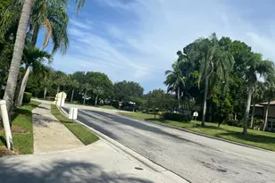 7 Amherst Ct, Royal Palm Beach, FL 33411 - Photo 43