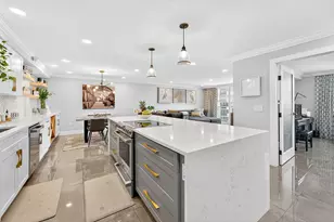 5440 N Ocean Dr, Riviera Beach, FL 33404 - Photo 1