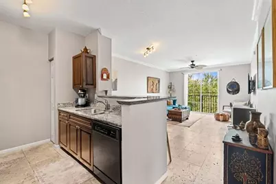 580 S Sapodilla Avenue #304, West Palm Beach, FL 33401 - Photo 3