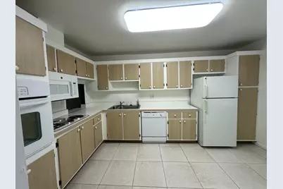5775 W Fernley Drive W #112, West Palm Beach, FL 33415 - Photo 3