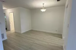 2638 E Gately Dr E, West Palm Beach, FL 33415 - Photo 11