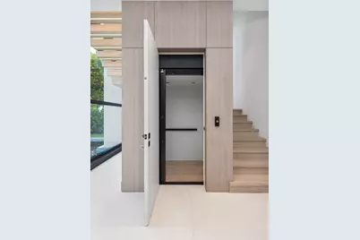 541 Golden Harbour Drive, Boca Raton, FL 33432 - Photo 37