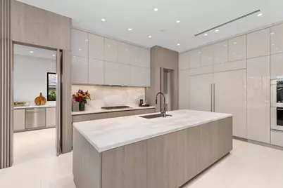 541 Golden Harbour Drive, Boca Raton, FL 33432 - Photo 15