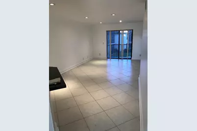 21911 Lake Forest Circle #204, Boca Raton, FL 33433 - Photo 5