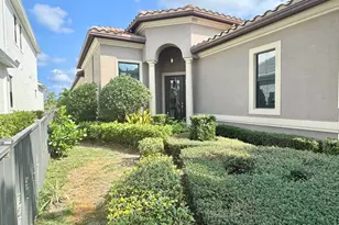 320 SE Fascino Cir, Port Saint Lucie, FL 34984 - Photo 3