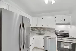 3090 NW 46th Ave, Lauderdale Lakes, FL 33313 - Photo 7