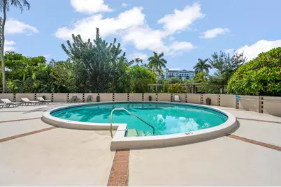 2425 Presidential Way #1006, West Palm Beach, FL 33401 - Photo 19