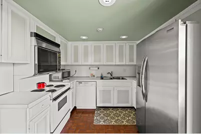 2425 Presidential Way #1006, West Palm Beach, FL 33401 - Photo 17