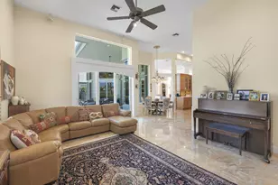 66 St James Dr, Palm Beach Gardens, FL 33418 - Photo 9