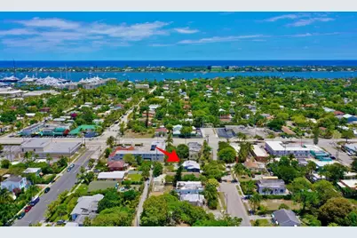 611 35th Street, West Palm Beach, FL 33407 - Photo 1