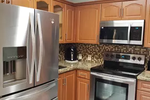 77 Mansfield B, Boca Raton, FL 33434 - Photo 25