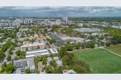 625 NE 13th Avenue, Fort Lauderdale, FL 33304 - Photo 9