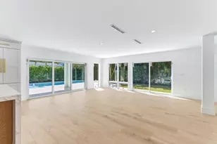 210 Gregory Rd, West Palm Beach, FL 33405 - Photo 9