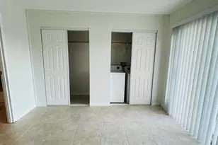 166 Valencia G, Delray Beach, FL 33446 - Photo 9