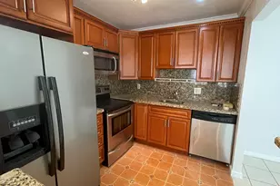 166 Valencia G, Delray Beach, FL 33446 - Photo 17