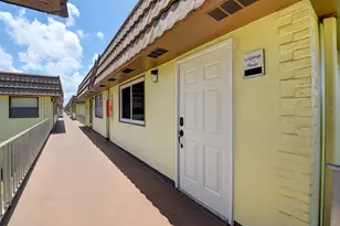 123 Saxony C, Delray Beach, FL 33446 - Photo 29