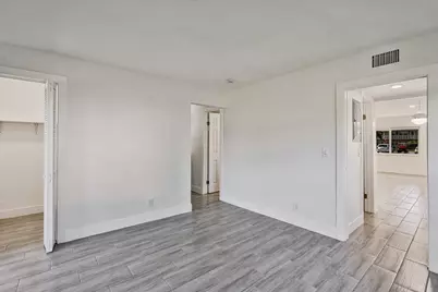 105 Coventry E #105, West Palm Beach, FL 33417 - Photo 13