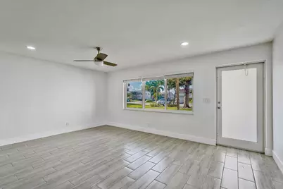 105 Coventry E #105, West Palm Beach, FL 33417 - Photo 9