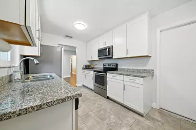 2898 SE 1st Place, Boynton Beach, FL 33435 - Photo 19