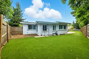 2898 SE 1st Pl, Boynton Beach, FL 33435 - Photo 1