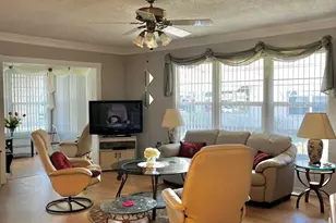 910 Savannas Point Dr, Fort Pierce, FL 34982 - Photo 5