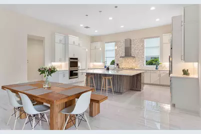 9372 Coral Isles Circle, Palm Beach Gardens, FL 33412 - Photo 11