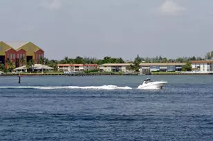 1025 Sugar Sands Blvd, Singer Island, FL 33404 - Photo 3